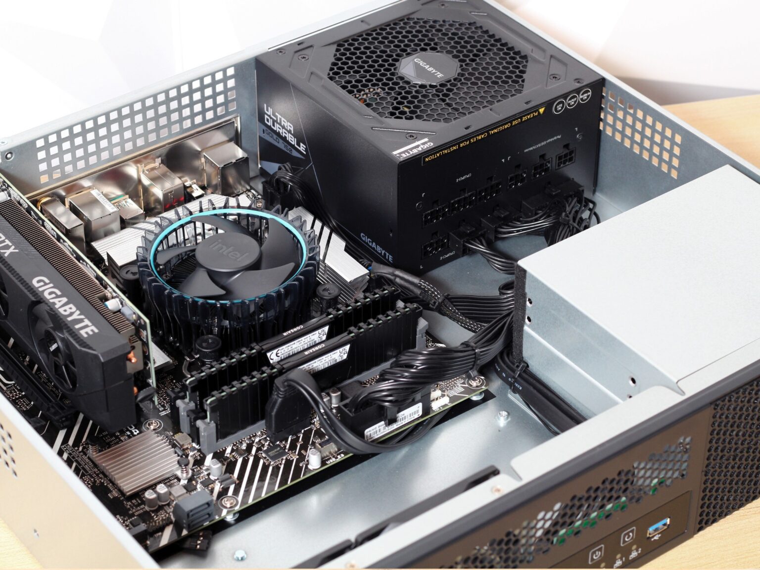 EVEREST Custom 2U Rack Mount PC, Intel Core Ultra up to 64GB RAM up to ...
