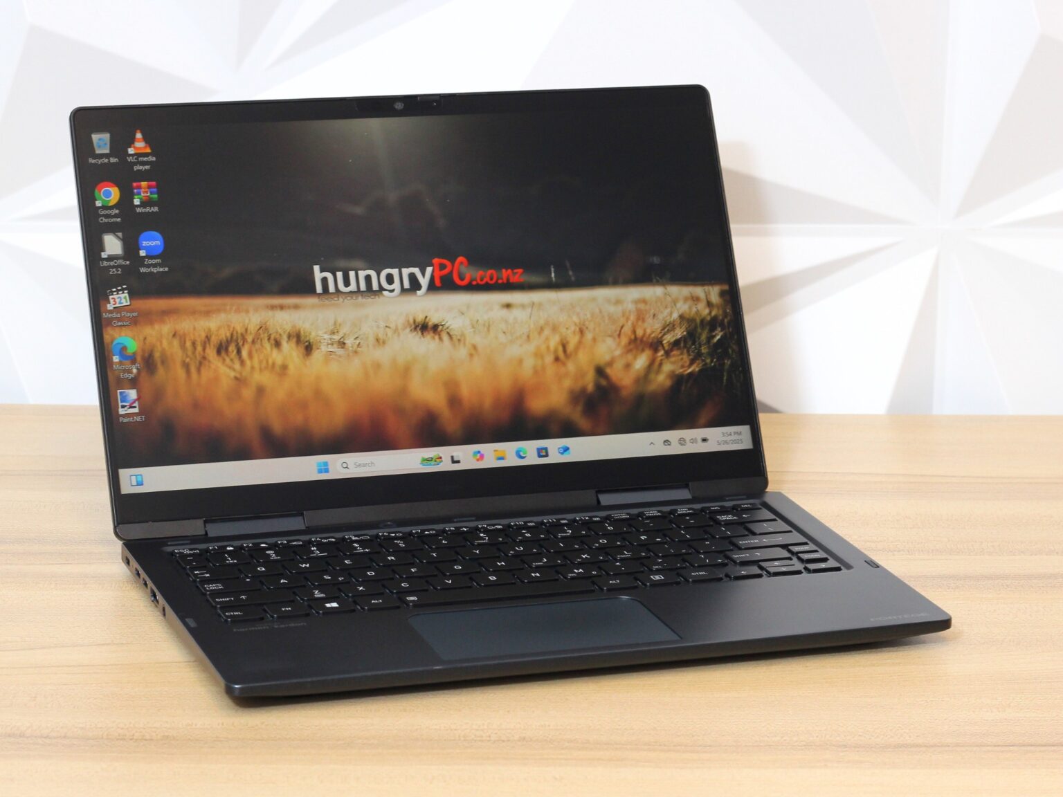 Dynabook Portege X30W-J 2-in-1 Laptop, 13.3 inch, Core i7-1165G7, 16GB ...
