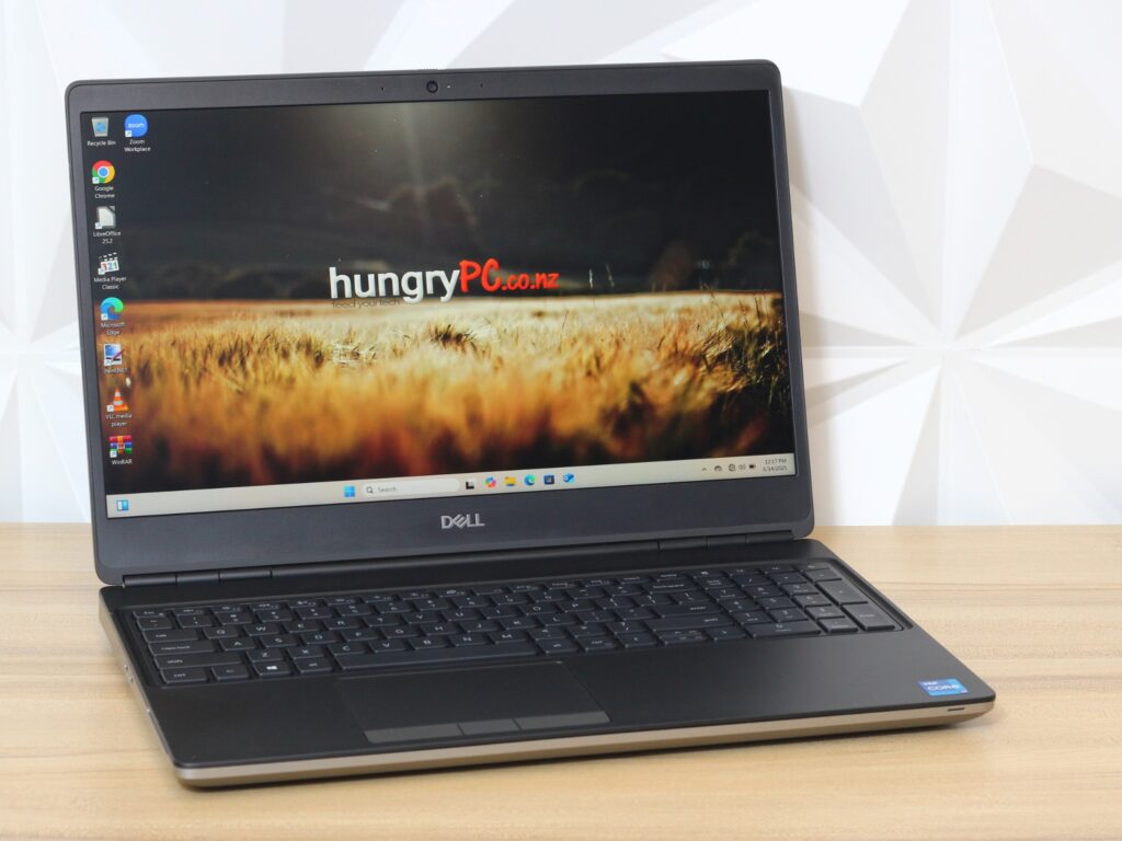 Dell Precision 7560 15.6 inch Core i7 11th Gen, 32GB RAM, 1TB SSD