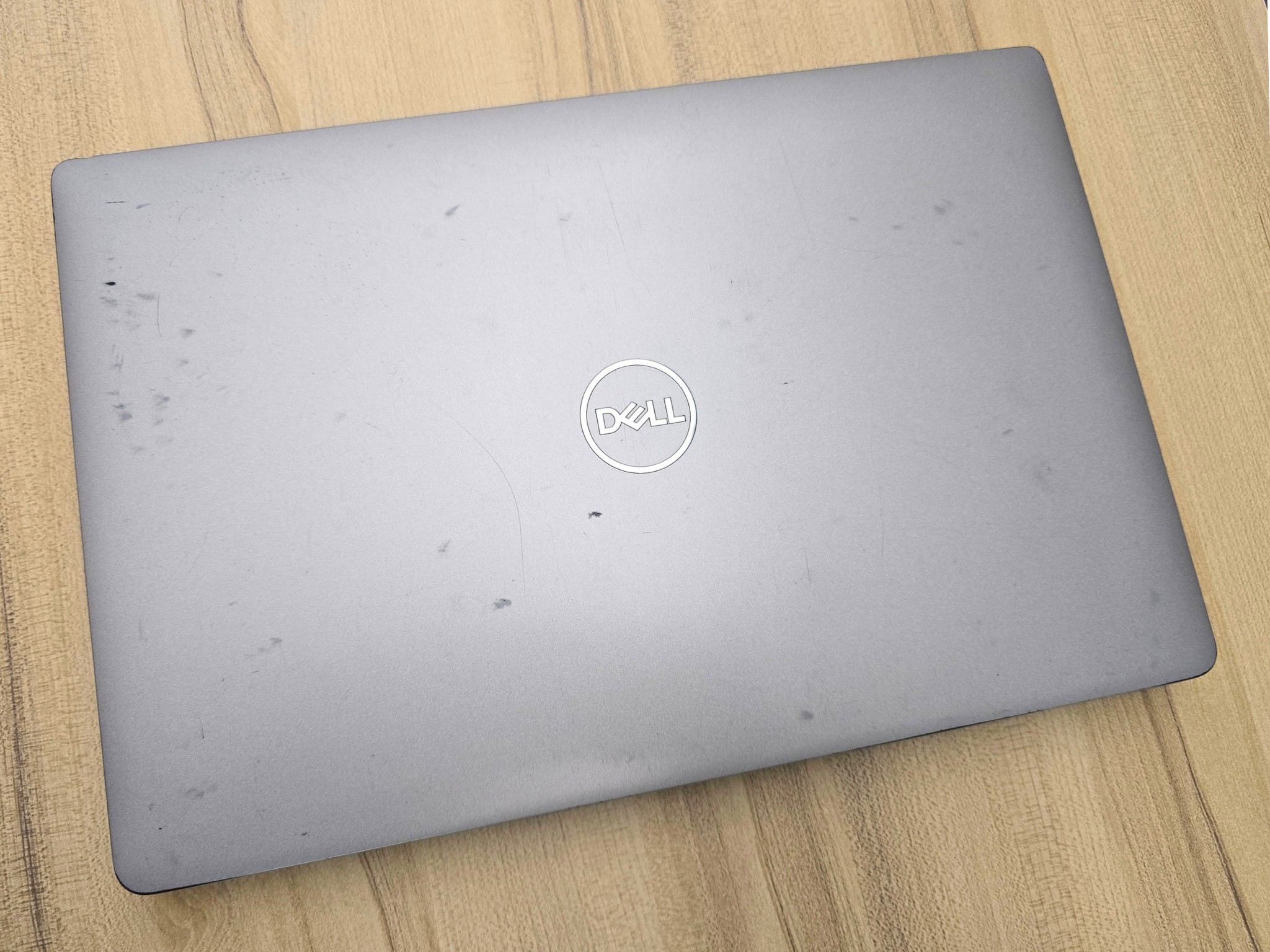 Dell Latitude Lid Scuffs the business-grade refurbished dell latitude 5420 14 inch core i5 11th gen laptop, open and ready for work or study. shipped from hamilton, nz.