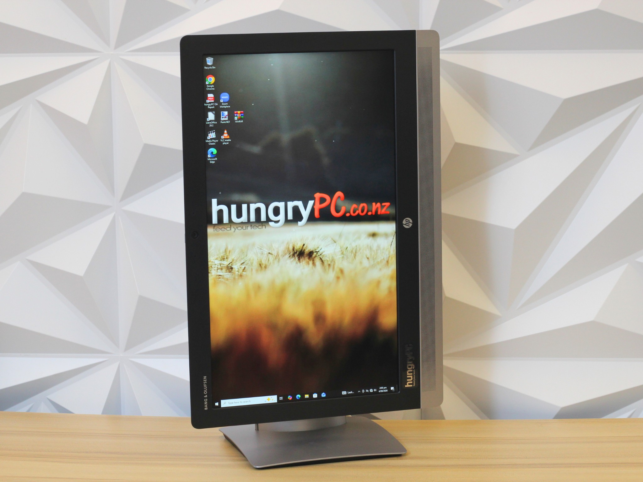 HP EliteOne 800 G2 23 AIO Portrait Mode the refurbished hp eliteone 23 inch all-in-one pc, fully tested and ready for home or office use. shipped from hamilton, nz.